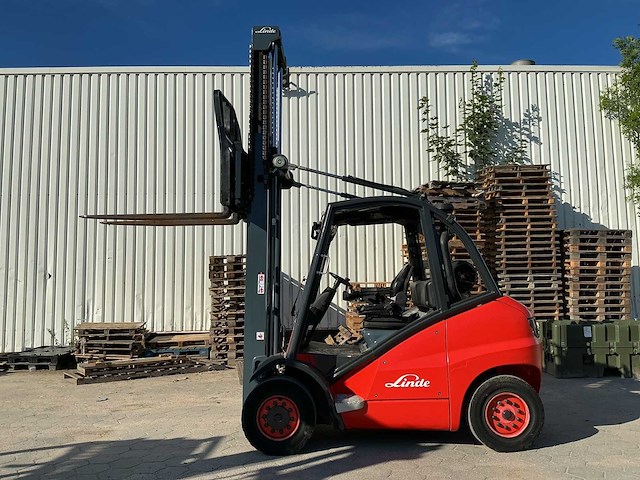 Linde h40t vorkheftruck - afbeelding 2 van  4
