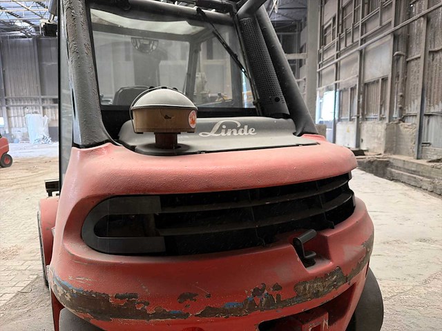 Linde h50d-03 diesel heftruck, bouwjaar 2006, capaciteit 5 ton, voorzien van zware speciale vorkopstelling/klem - afbeelding 16 van  17
