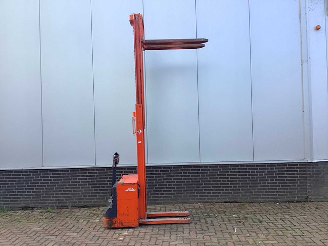 Linde l 12 stapelaar - afbeelding 5 van  9
