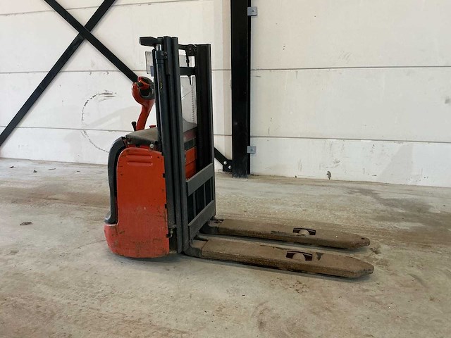 Linde l12 elecktrische hoogstapelaar - afbeelding 14 van  15