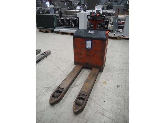 Linde material handling - afbeelding 1 van  14