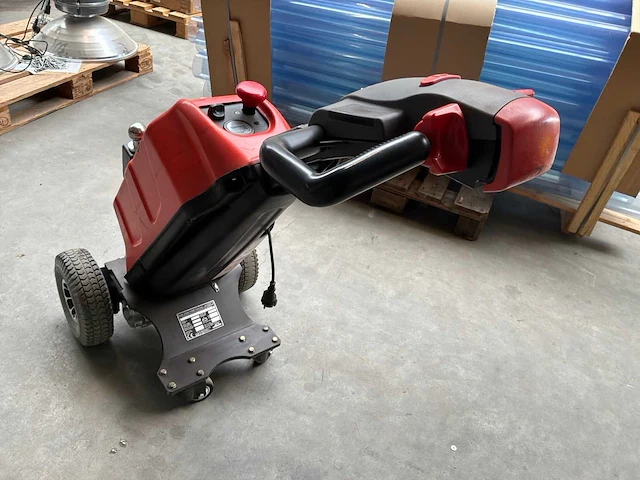 Linde mp13 elektrotrekker - afbeelding 3 van  11