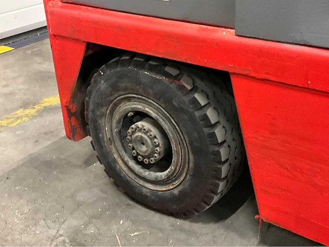 Linde p 100 z industriële trekker - afbeelding 11 van  20