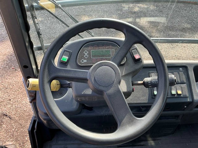 Linde p250 industriële trekker - afbeelding 17 van  30