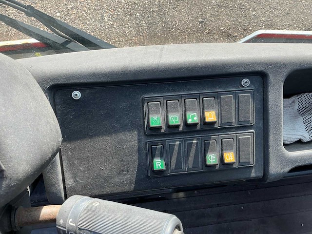 Linde p250 industriële trekker - afbeelding 19 van  30