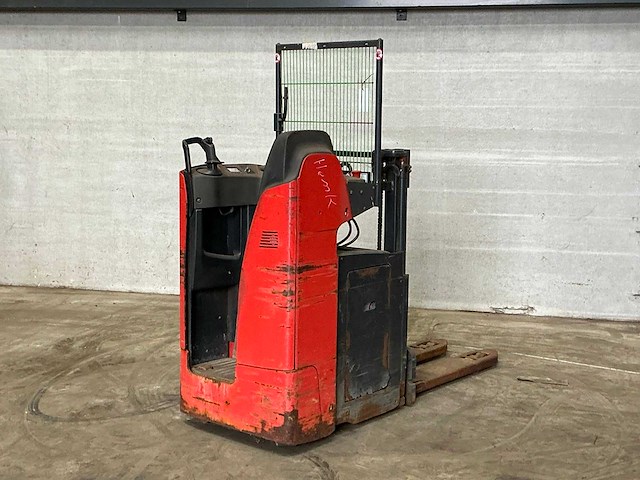 Linde stapelaar - afbeelding 1 van  10