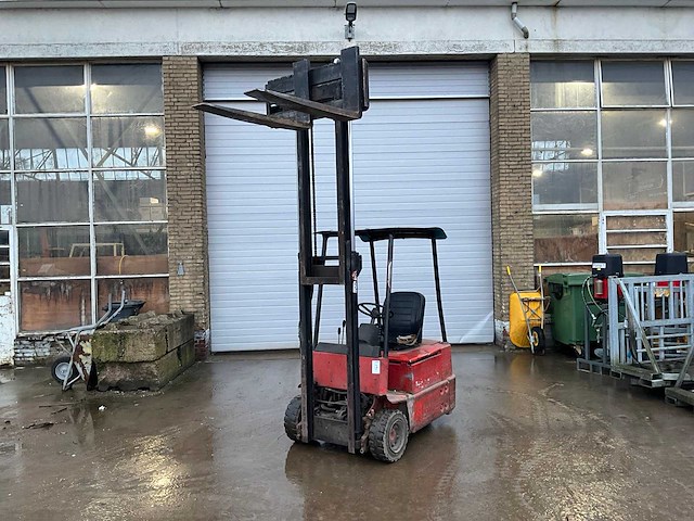 Linde vorkheftruck - afbeelding 1 van  13