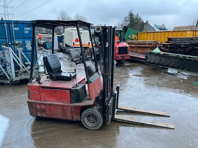 Linde vorkheftruck - afbeelding 10 van  13