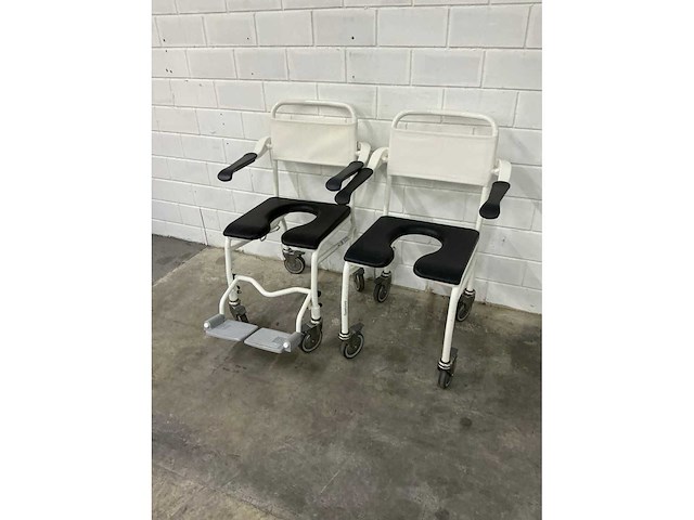 Linido handicare - verrijdbare douchestoel toiletstoel (2x) - afbeelding 2 van  4