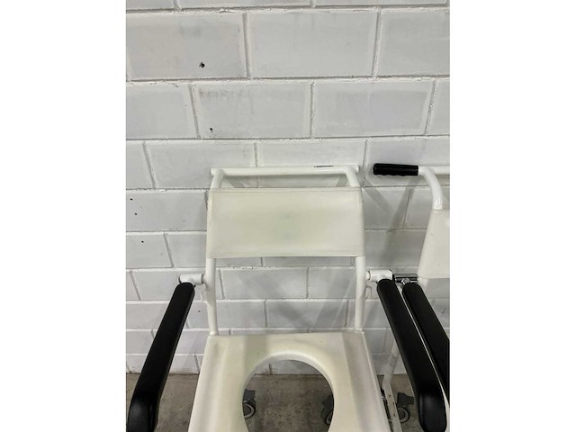 Linido handicare - verrijdbare douchestoel toiletstoel (2x) - afbeelding 6 van  7