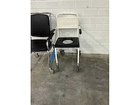 Linido handicare - verrijdbare douchestoel toiletstoel (2x) - afbeelding 2 van  5