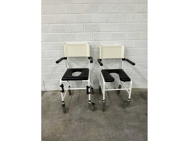 Linido handicare - verrijdbare douchestoel toiletstoel (2x) - afbeelding 3 van  4