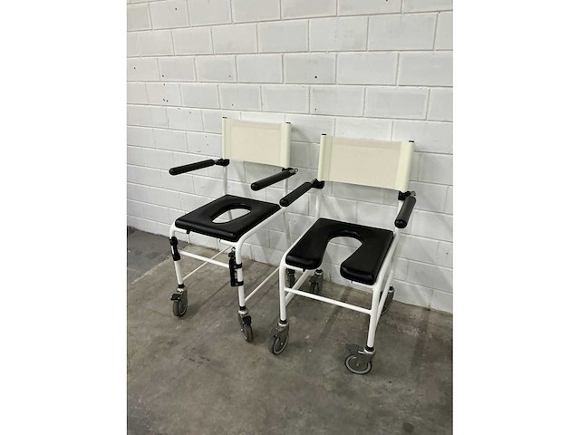 Linido handicare - verrijdbare douchestoel toiletstoel (2x) - afbeelding 4 van  4