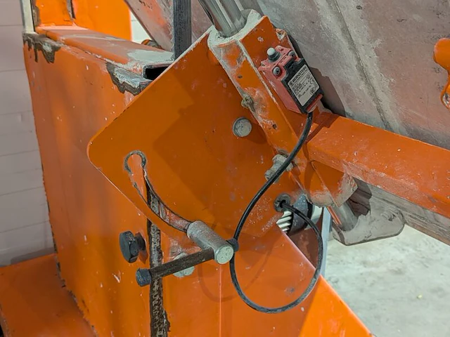Lintzaagmachine l=700mm/h=430mm 230v lissmac, mbs 510, bouwjaar 2014 - afbeelding 7 van  10
