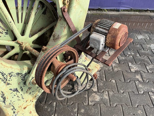 Lintzaagmachine - afbeelding 5 van  5