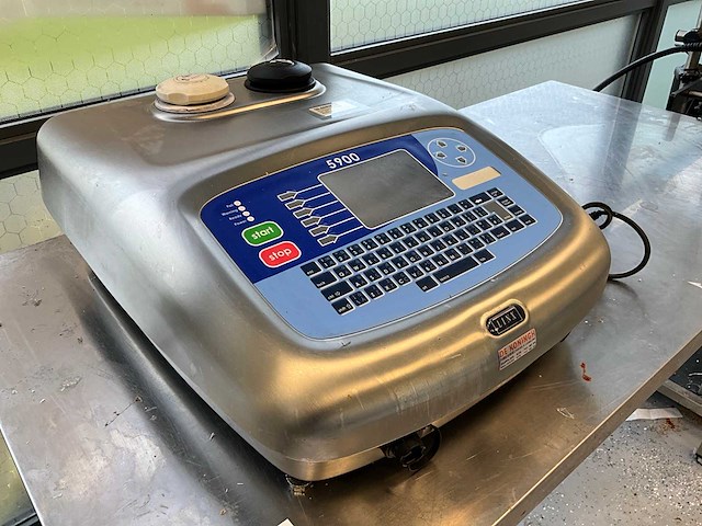 Linx 5900 inktjetprinter met transportband - afbeelding 1 van  4