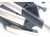 Lionelo amber 3in1 kinderwagen xxl set incl. autostoel zwart - afbeelding 7 van  8