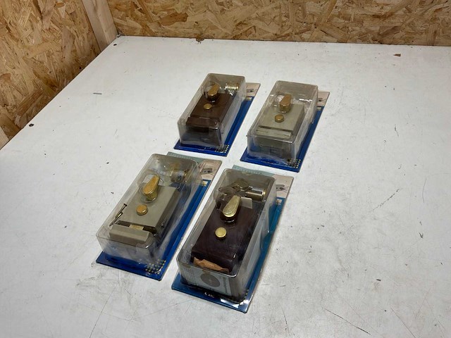 Lips cilinder-oplegslot (4x) - afbeelding 3 van  13