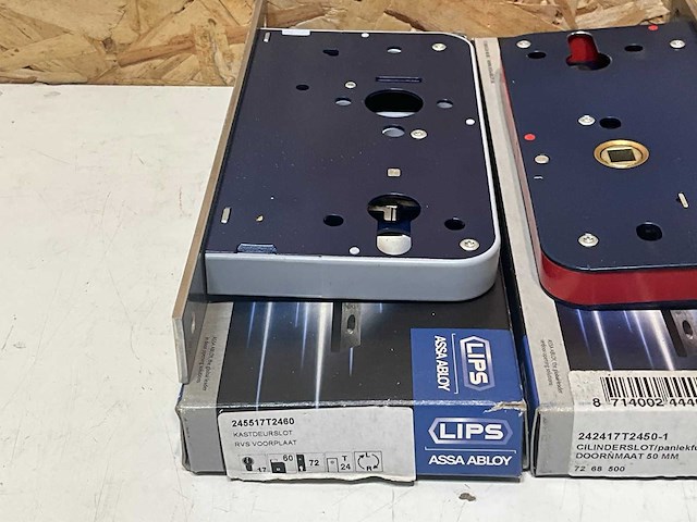 Lips cilinderslot en kastdeurslot (2x) - afbeelding 5 van  8