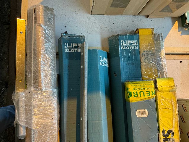 Lips en secustrip deurbeslag - afbeelding 5 van  6