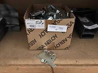 Lips toilet / badkamerslot (58x) - afbeelding 1 van  5