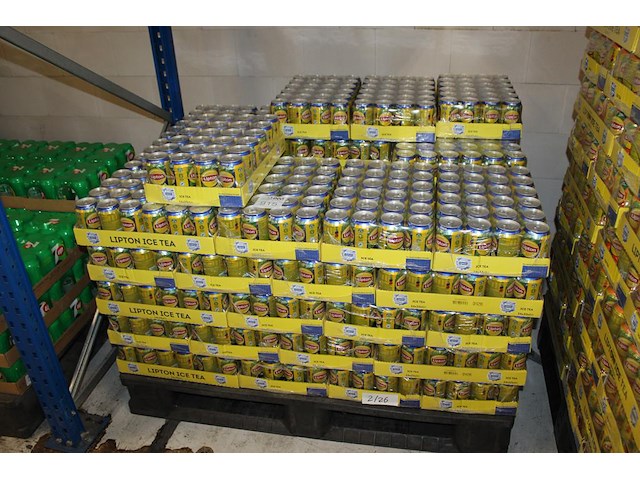 Lipton ice-tea lemon. 54 trays a 24 blikken 0,33l. totaal 1296 blikken. tht 2-2026. bod is inclusief 194,4 ... - afbeelding 1 van  2