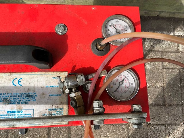 Liquid levers suspension pomp o.a. mg - afbeelding 3 van  4