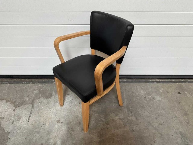 Lisa - restaurantstoel met armeuningen (26x) - afbeelding 1 van  7