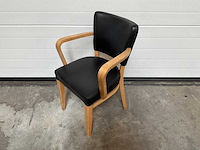 Lisa - restaurantstoel met armeuningen (26x) - afbeelding 1 van  7