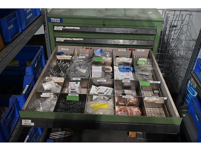 Lista 8-delige ladenkast met o.a. rvs bevestigingsmaterialen - afbeelding 4 van  9