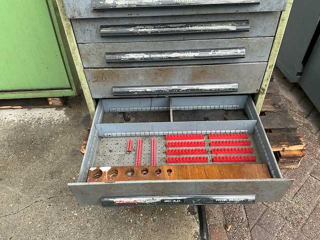 Lista overige garage inventaris - afbeelding 10 van  18