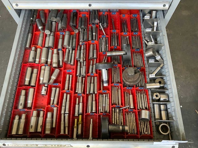 Lista ponsgereedschap met ladekast - afbeelding 3 van  3