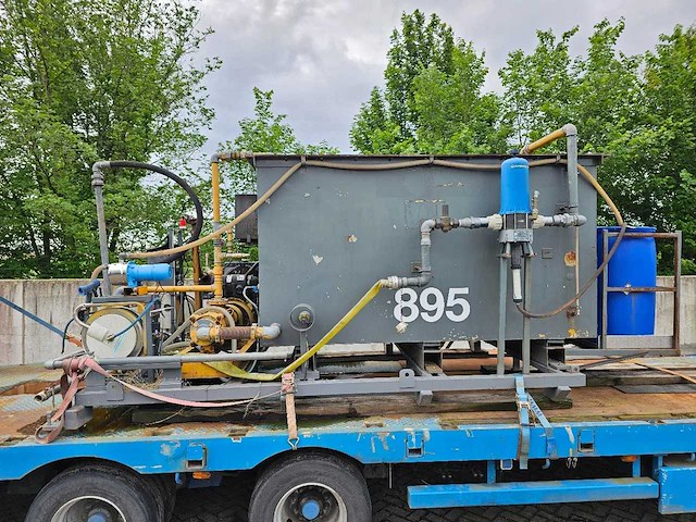 Lister - lister-petter spuit - vrachtwagen onderdeel spuit - afbeelding 9 van  12