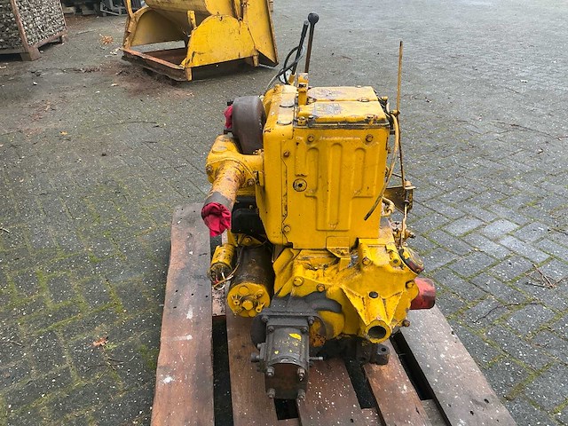 Lister 2 cilinder dieselmotor - afbeelding 3 van  8