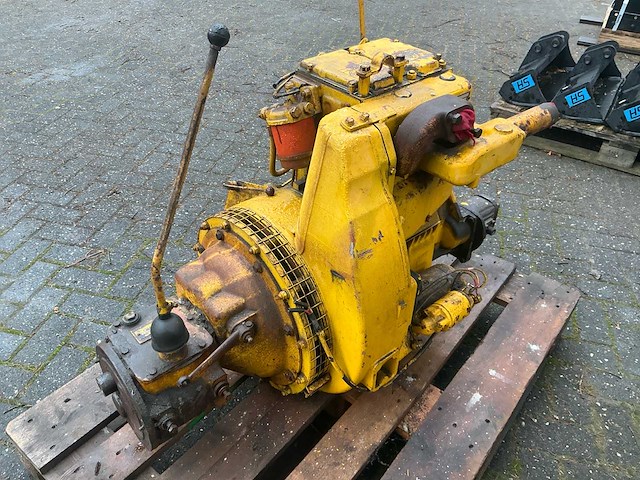 Lister 2 cilinder dieselmotor - afbeelding 5 van  8