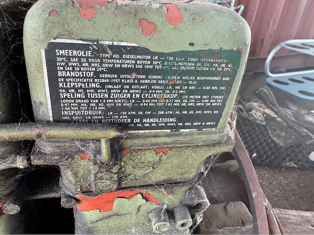 Lister-petter stationaire dieselmotor, werken gedemonteerd. - afbeelding 5 van  5