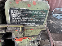 Lister-petter stationaire dieselmotor, werken gedemonteerd. - afbeelding 5 van  5
