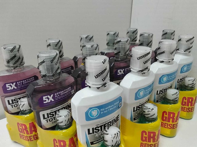 Listerine - mond spoelwater (14x) - afbeelding 2 van  2