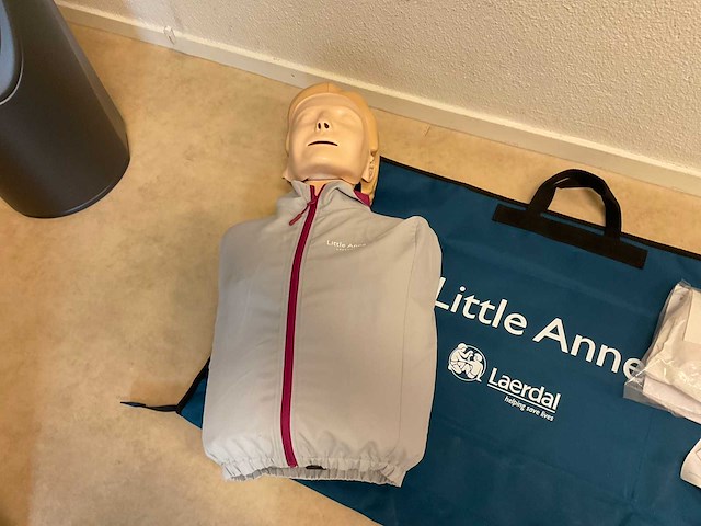 Little anne reanimatiepop - afbeelding 3 van  3