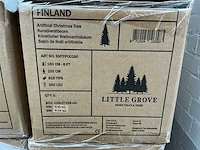 Little grove finland kunstkerstboom met led verlichting (180 cm) - afbeelding 4 van  4