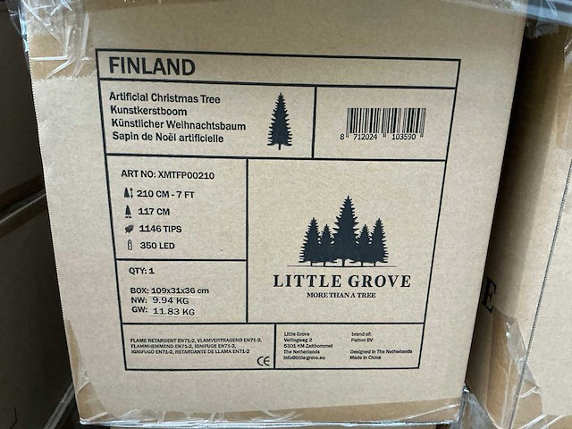 Little grove finland kunstkerstboom met led verlichting (210 cm) - afbeelding 3 van  4