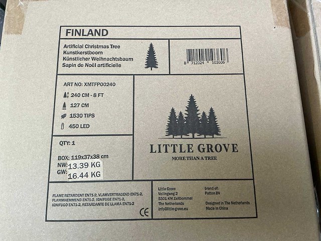 Little grove finland kunstkerstboom met led verlichting (240 cm) - afbeelding 2 van  2