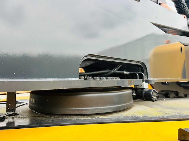 Liugong - 04-2023 - lt26je-li - telescopische hoogwerker 28.1m - afbeelding 6 van  40