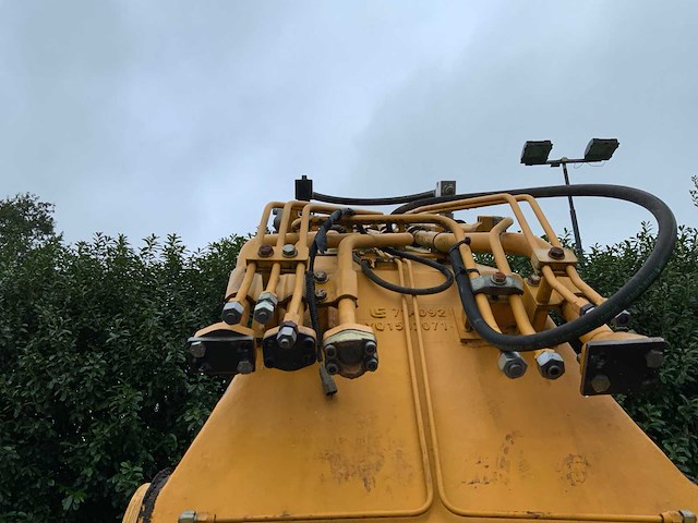 Liugong 9 meter giek met eurosteel snelwissel en bok - afbeelding 20 van  20