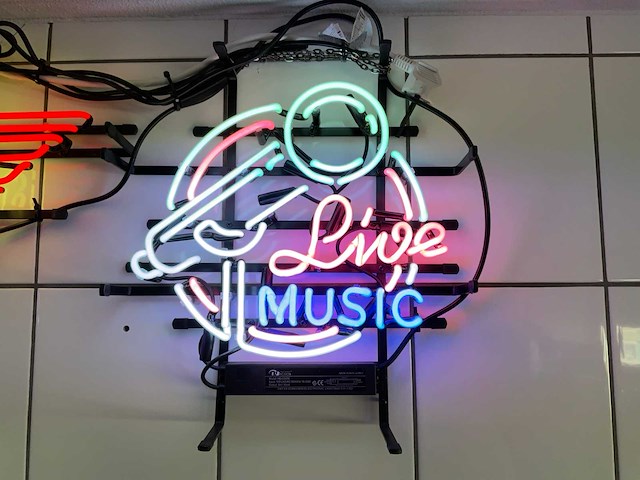 Live music glas neon decoratie - afbeelding 2 van  2