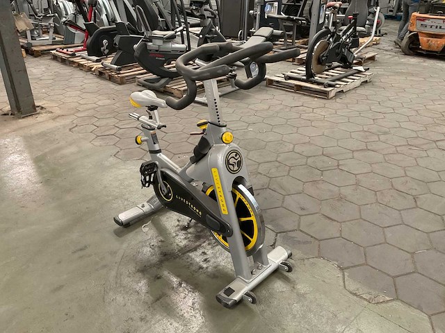 Livestrong by matrix spinning bike - afbeelding 2 van  8