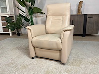 Livv electrische leren fauteuil - afbeelding 3 van  9