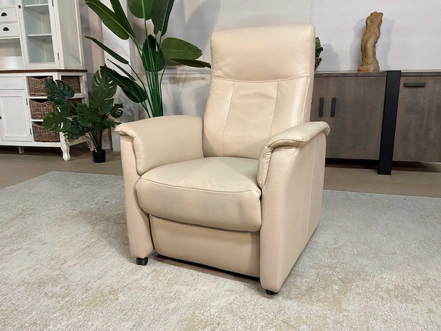 Livv electrische leren fauteuil - afbeelding 10 van  16