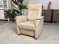 Livv electrische leren fauteuil - afbeelding 10 van  16