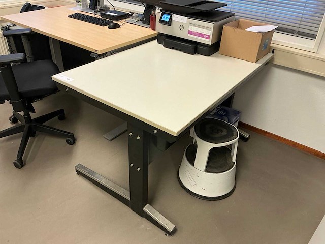 Lkv bureau / werktafel - afbeelding 2 van  8